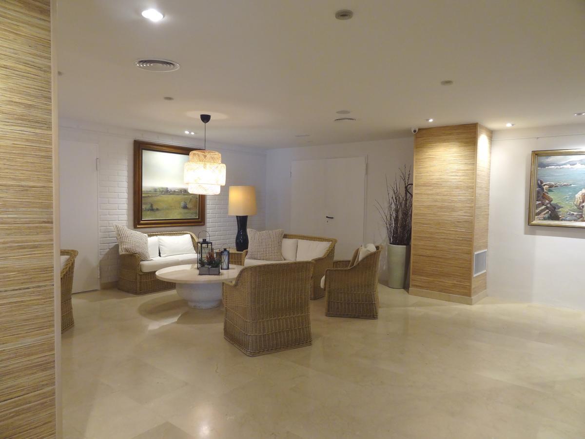 锡切斯Mediterranean Apart公寓 外观 照片