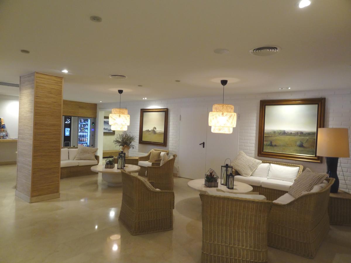 锡切斯Mediterranean Apart公寓 外观 照片